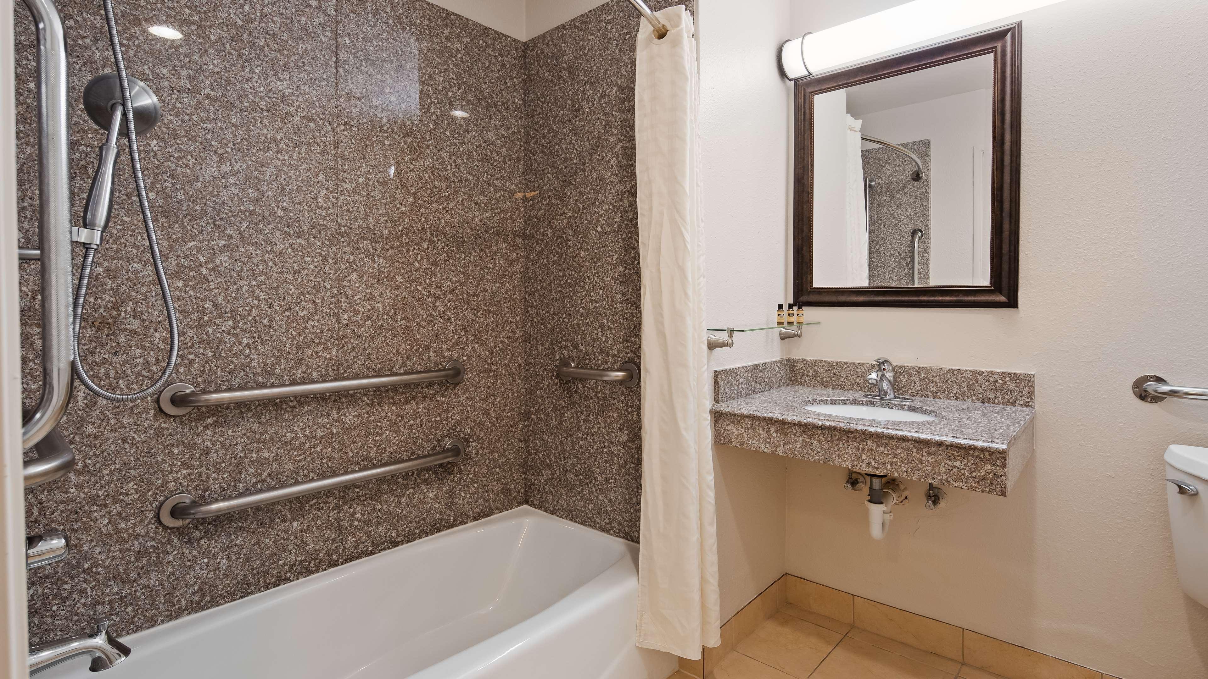 Best Western Plus Kansas City Airport - Kci East Esterno foto