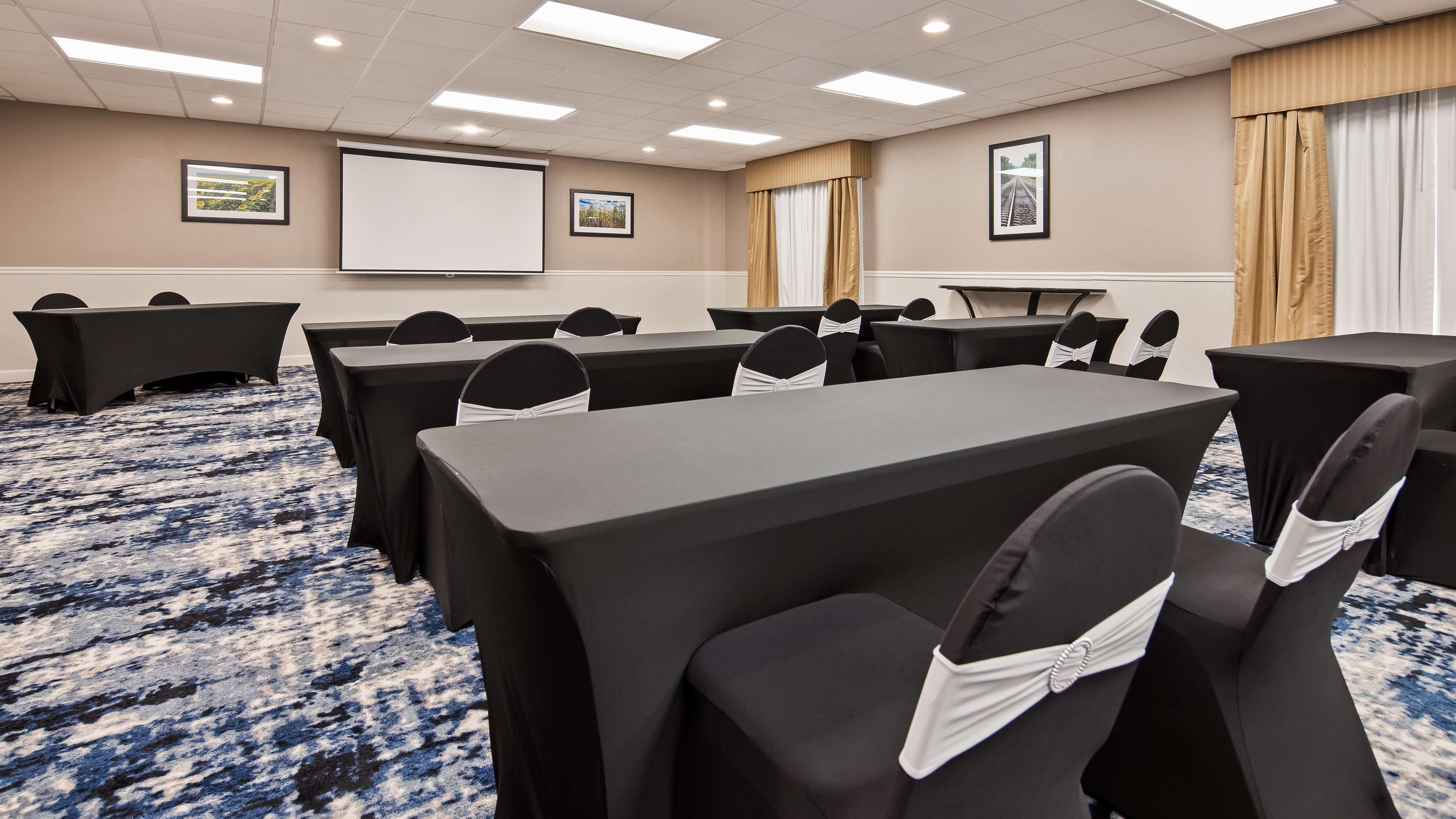 Best Western Plus Kansas City Airport - Kci East Esterno foto