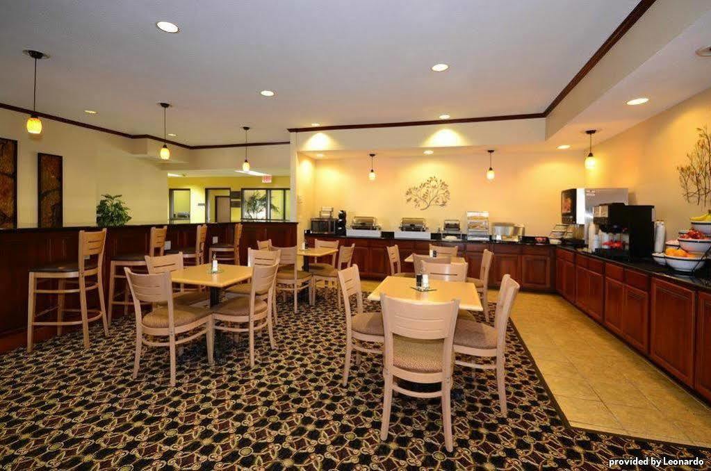 Best Western Plus Kansas City Airport - Kci East Esterno foto